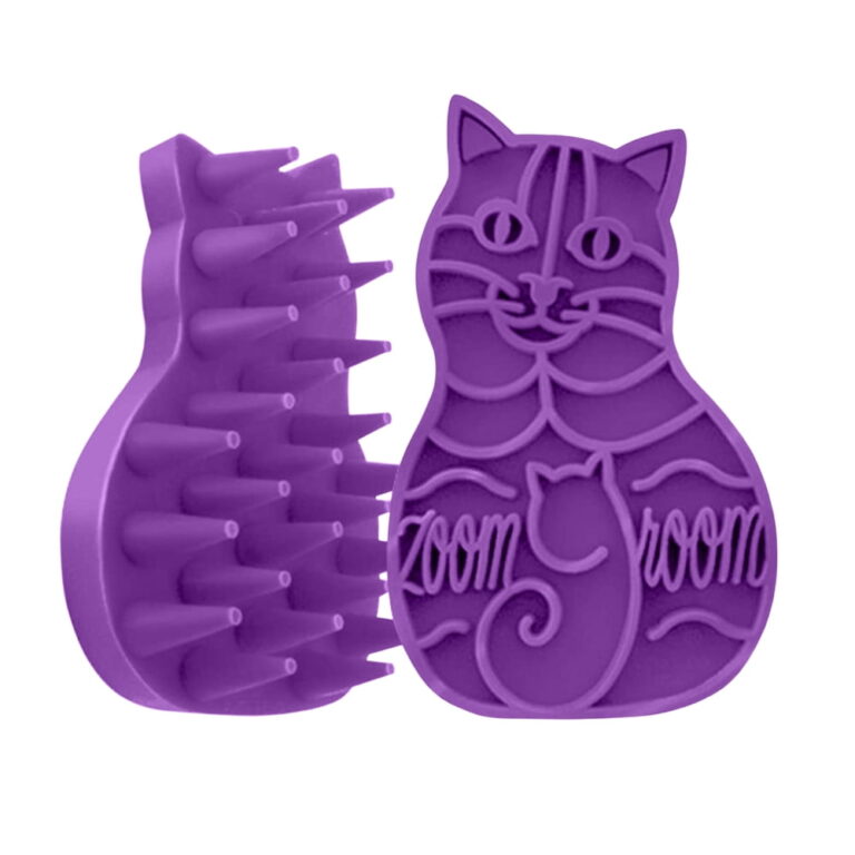 KONG® ZoomGroom Cat Grooming Brush â Purple / Reduces Hairballs